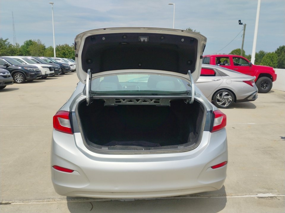Used 2019 Chevrolet Cruze LT w/ LT Fleet Convenience Package FWD image 14