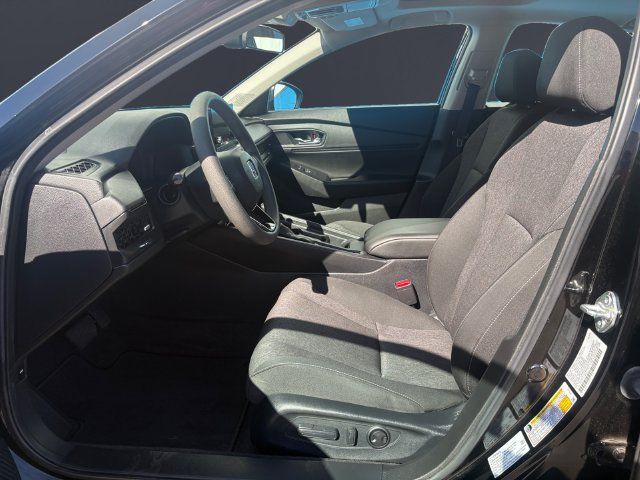 Used 2023 Honda Accord EX image 9