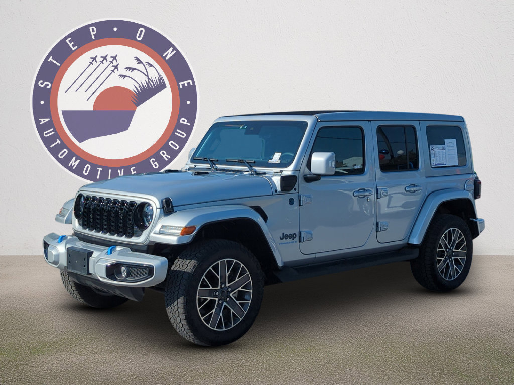 Used 2024 Jeep Wrangler High Altitude AWD/4WD image 2