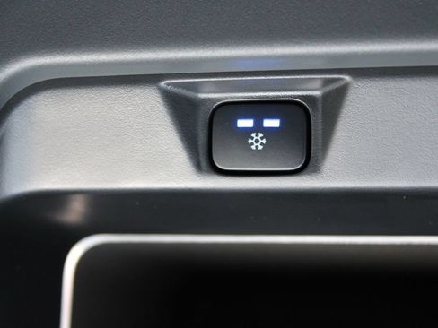 New 2026 Land Rover Defender 110 S AWD/4WD image 21