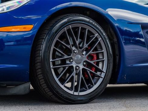 Used 2006 Chevrolet Corvette Convertible RWD image 55