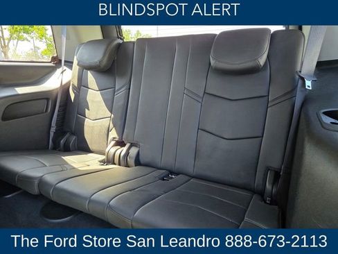 Used 2018 Cadillac Escalade Luxury AWD/4WD image 14