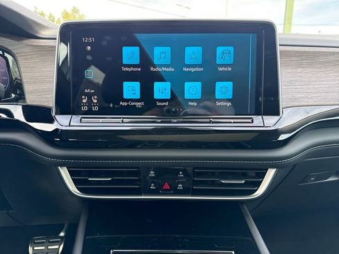 New 2026 Volkswagen Atlas SEL Premium R-Line AWD/4WD image 25