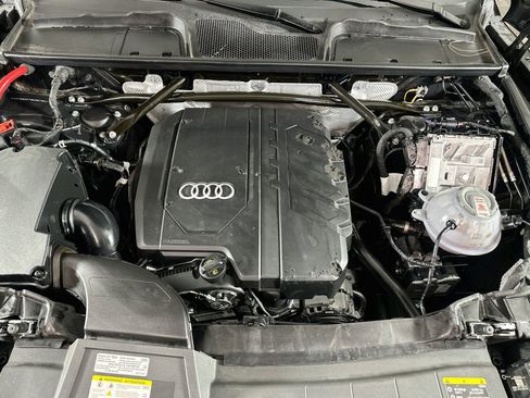 Used 2025 Audi Q5 2.0T Premium AWD/4WD image 34