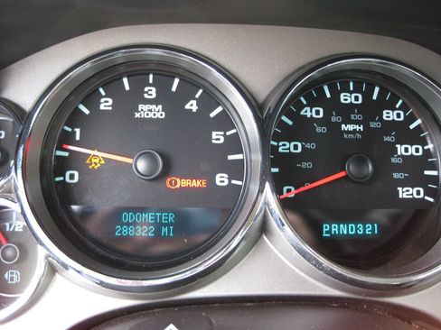 Used 2008 Chevrolet Silverado 1500 LT w/ Texas Edition image 17