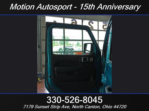 Used 2019 Jeep Wrangler Unlimited Rubicon AWD/4WD image 17