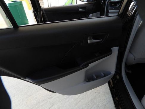 Used 2012 Toyota Camry LE image 28