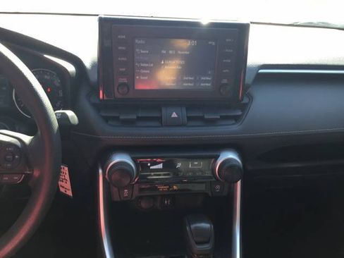 Used 2019 Toyota RAV4 LE w/ All Weather Liner Package AWD/4WD image 16