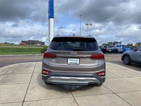 Used 2020 Hyundai Santa Fe Limited FWD image 4