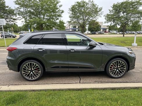 New 2026 Audi SQ5 Premium Plus AWD/4WD image 30