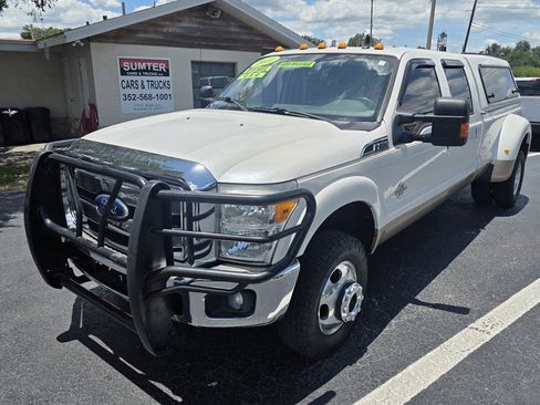 Used 2011 Ford F350 Lariat w/ Lariat Ultimate Pkg AWD/4WD image 2