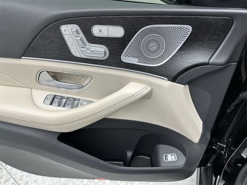 Used 2020 Mercedes-Benz GLE 350 4MATIC image 13