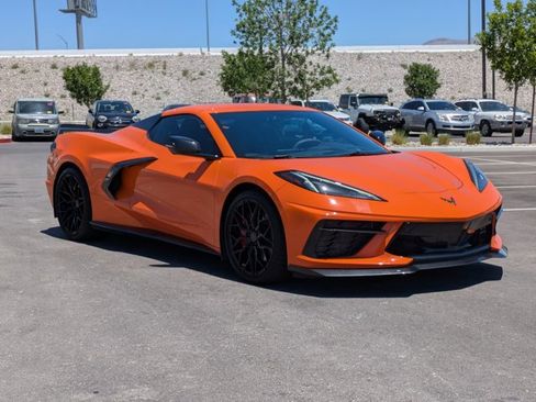 Used 2022 Chevrolet Corvette Stingray Premium Conv w/ Z51 Performance Package RWD image 3