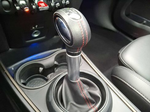 Used 2019 MINI Cooper Countryman S w/ Premium Package image 12