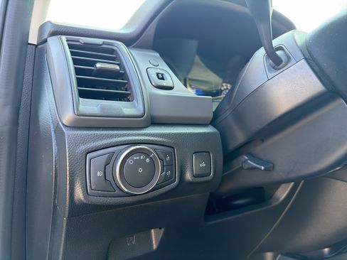 Used 2019 Ford Ranger XL w/ Equipment Group 101A Mid RWD image 23