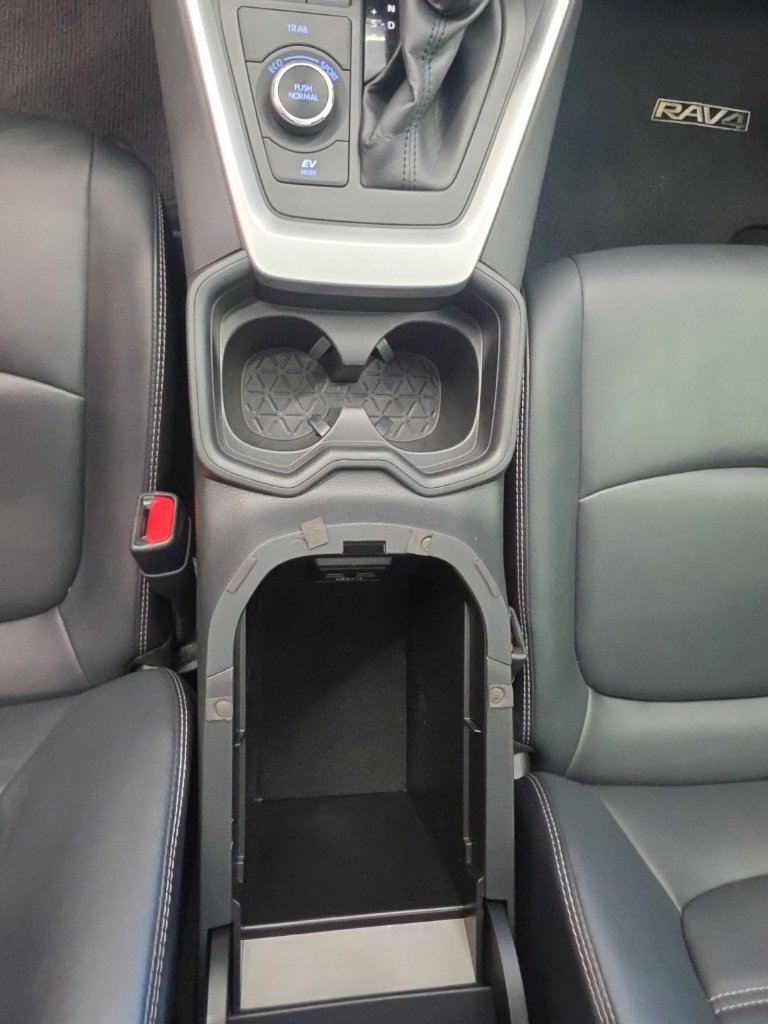Used 2021 Toyota RAV4 XLE Premium AWD/4WD image 34