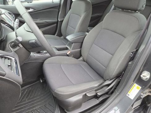 Used 2017 Chevrolet Cruze LT image 27