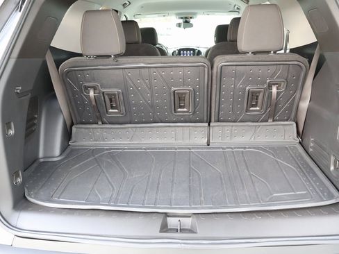Certified 2021 Chevrolet Traverse LT w/ LPO, Floor Liner Package image 30