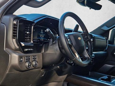 Used 2024 Chevrolet Silverado 2500 High Country w/ High Country Premium Package image 9