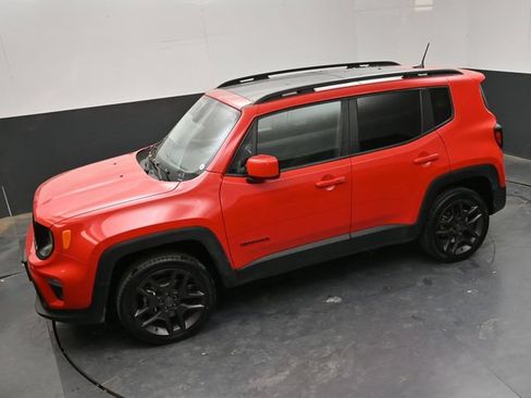 Used 2022 Jeep Renegade Latitude w/ Sun/Sound Group AWD/4WD image 25
