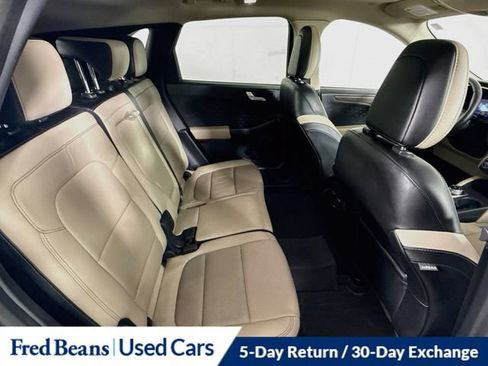 Used 2020 Ford Escape Titanium w/ Titanium Premium Package 2.0 AWD/4WD image 35