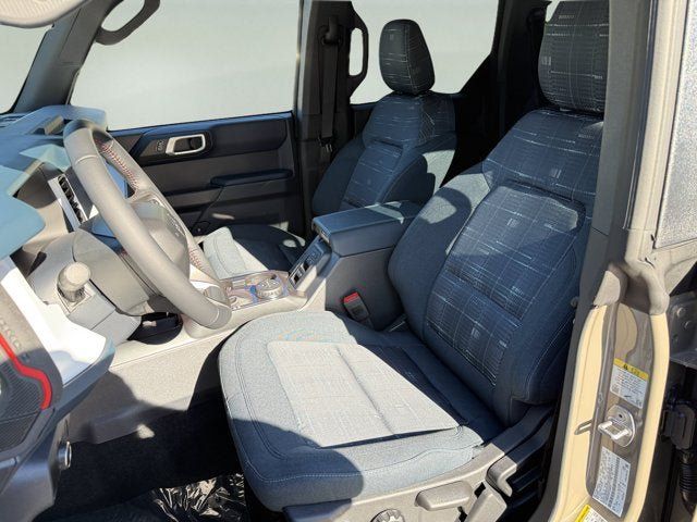 New 2026 Ford Bronco Heritage Edition AWD/4WD image 9