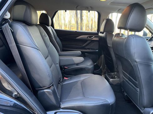 Used 2022 MAZDA CX-9 Touring w/ Touring Premium Package image 12