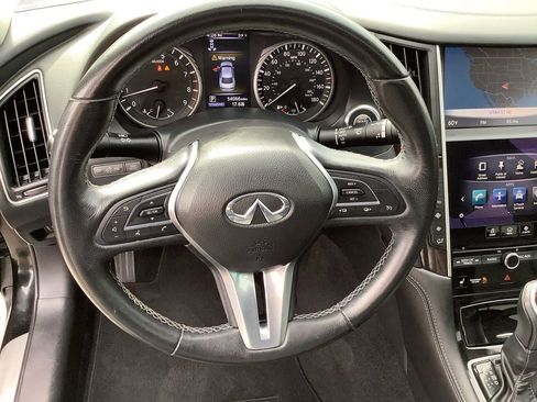 Used 2018 INFINITI Q50 Luxe w/ Sensory Package (Luxe) image 9