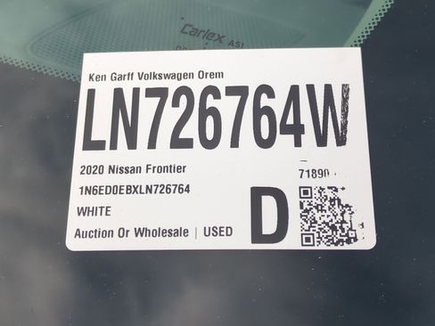 Used 2020 Nissan Frontier SV image 32