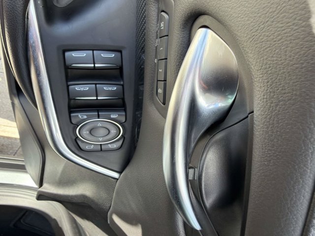 Used 2023 Cadillac XT4 Sport FWD image 9