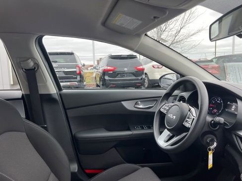 Certified 2023 Kia Forte LXS image 31