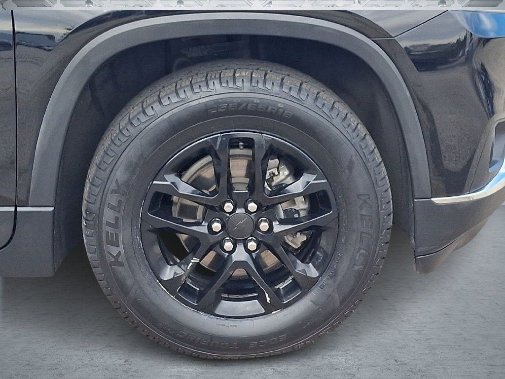 Certified 2021 Chevrolet Traverse LT FWD image 9