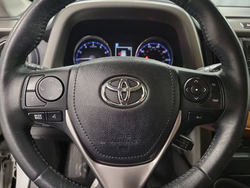 Used 2017 Toyota RAV4 Limited image 18