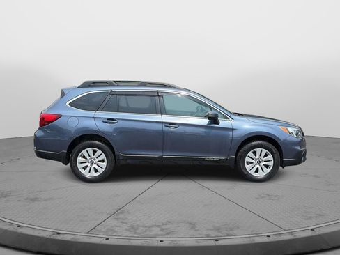 Used 2017 Subaru Outback 2.5i Premium AWD/4WD image 4