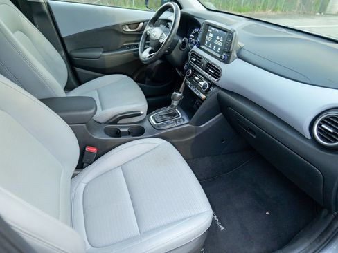 Used 2019 Hyundai Kona Limited AWD/4WD image 34