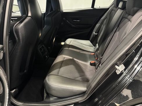 Used 2018 BMW M3 RWD image 26