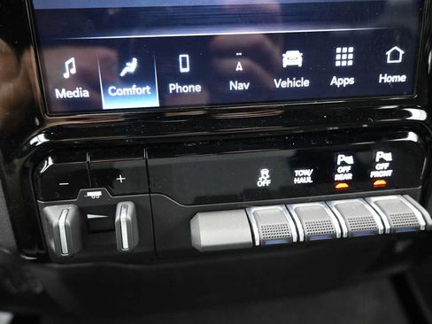 Used 2023 RAM 1500 Big Horn AWD/4WD image 16