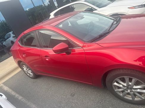 Used 2018 MAZDA MAZDA3 Sport w/ Preferred Equipment Package FWD image 4