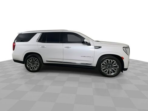 Used 2023 GMC Yukon Denali Ultimate image 9