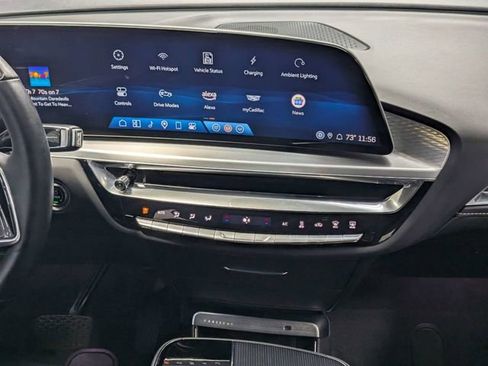 Used 2024 Cadillac Lyriq Sport image 11