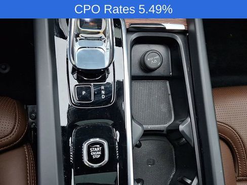 Certified 2023 Volvo XC60 T8 Ultimate AWD/4WD image 17