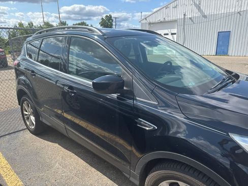 Used 2018 Ford Escape SE AWD/4WD image 7
