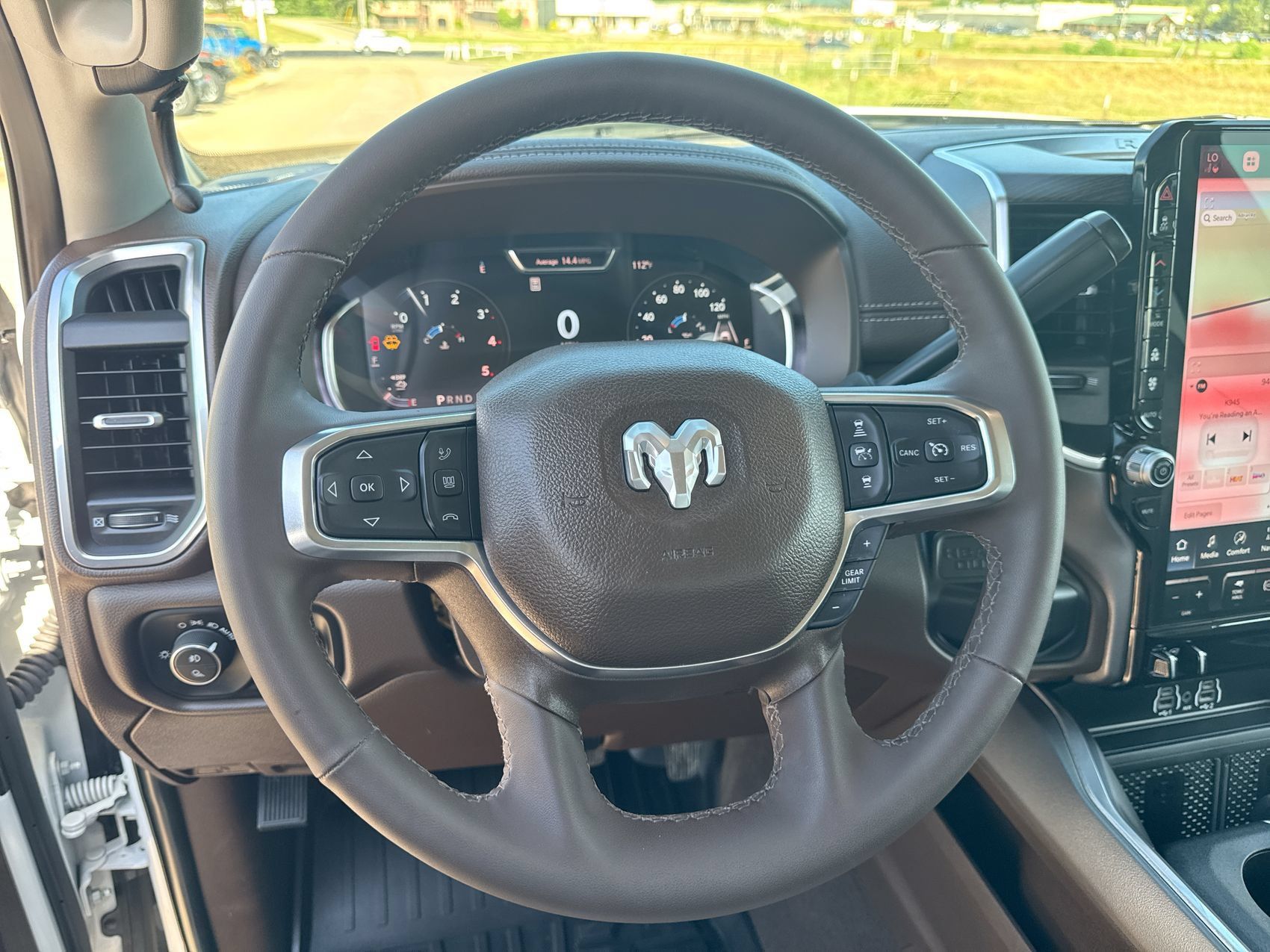 Used 2026 RAM 2500 Laramie AWD/4WD image 14