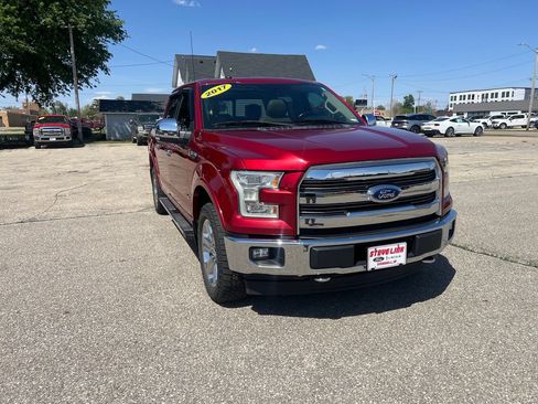 Used 2017 Ford F150 Lariat w/ Equipment Group 502A Luxury AWD/4WD image 4