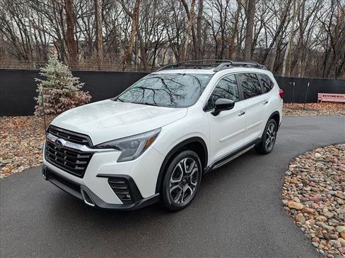 Used 2024 Subaru Ascent Touring image 1