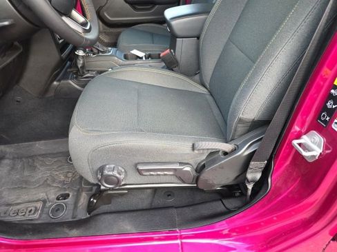 Used 2024 Jeep Wrangler Sport S image 13