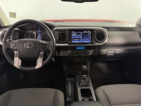 Used 2022 Toyota Tacoma SR5 w/ Technology Package RWD image 45