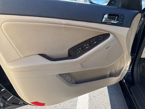 Used 2013 Kia Optima EX w/ Premium Pkg image 14