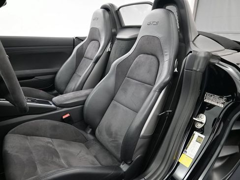 Certified 2018 Porsche 718 Boxster GTS RWD image 5