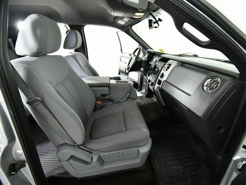 Used 2011 Ford F150 XLT w/ XLT Chrome Pkg image 22